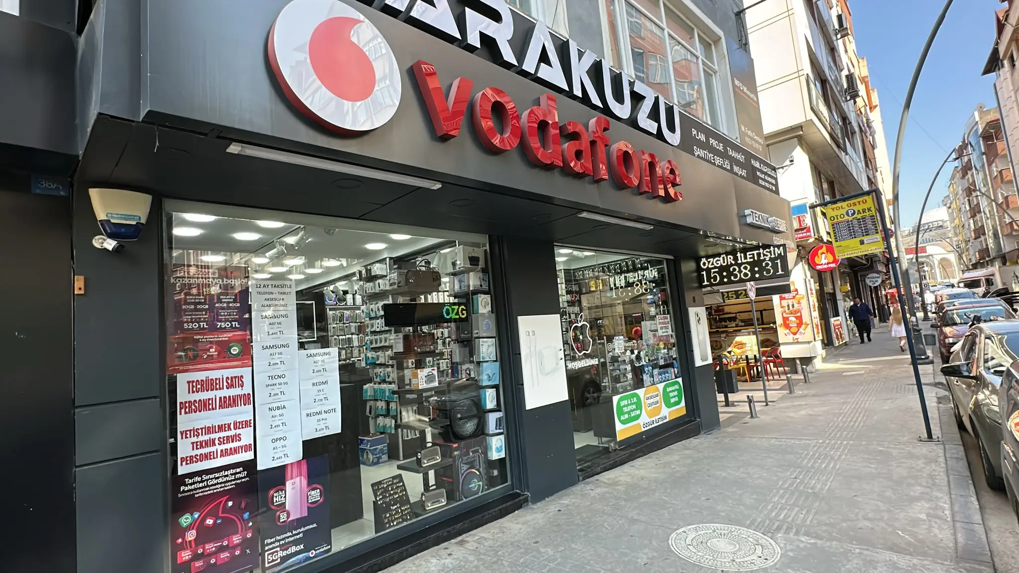 Özgür İletişim mağaza görünümü